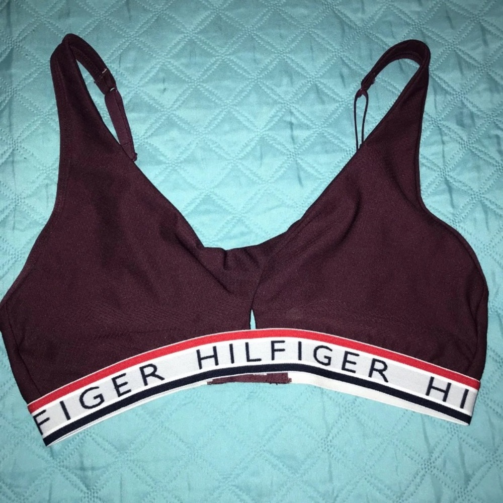 tommy hilfiger sports bra